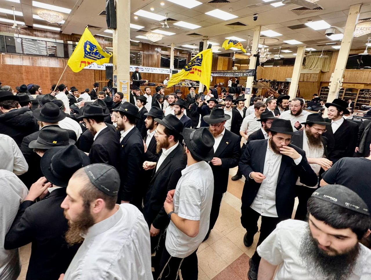 הגלריה השבועית - שבוע פרשת כי תשא ב-770